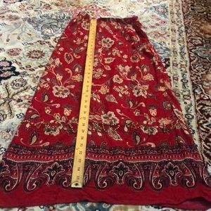 Notations -skirt/size -small